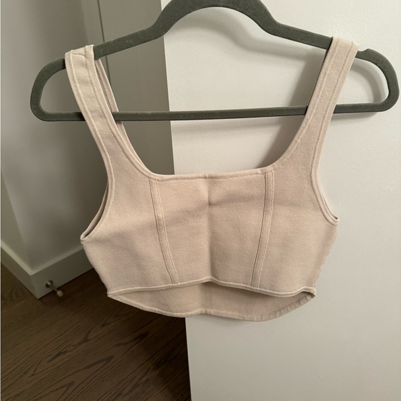 Aritzia tank top - Picture 3 of 5